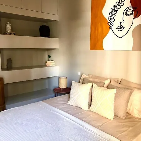 Bright Spacious Modern 3rd Flr City Oasis-sleeps 5 *